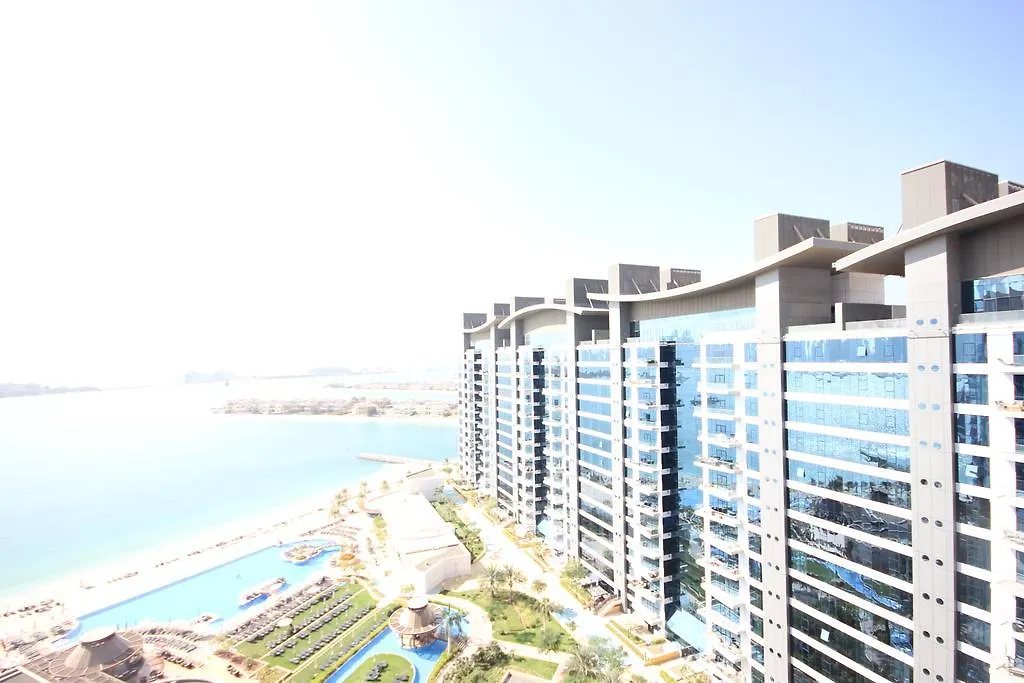 Radiance Premium Suites Dubai 3*,